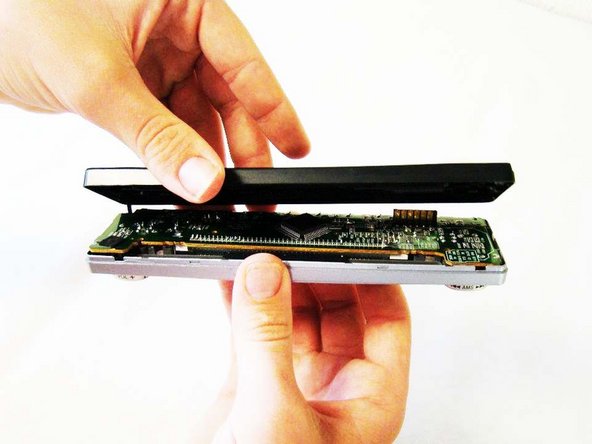 Sony Xplod CDX-MP30 Front Screen Motherboard Replacement: crwdns2935265:04crwdnd2935265:03crwdnd2935265:03crwdne2935265:0