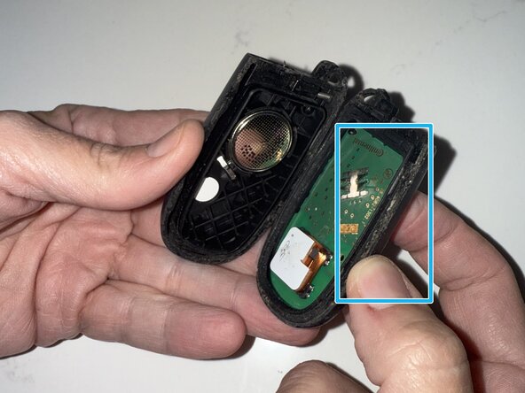 2018 Jeep Compass Key Fob Battery Replacement: crwdns2935265:05crwdnd2935265:01crwdnd2935265:01crwdne2935265:0