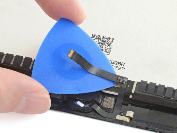 iPad mini 5 Wi-Fi Screen Replacement, Separate the home button assembly cable: crwdns2935265:036crwdnd2935265:02crwdnd2935265:02crwdne2935265:0