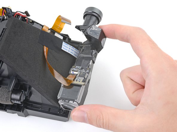 Polaroid I-2 Lens Assembly Replacement: crwdns2935265:047crwdnd2935265:02crwdnd2935265:02crwdne2935265:0