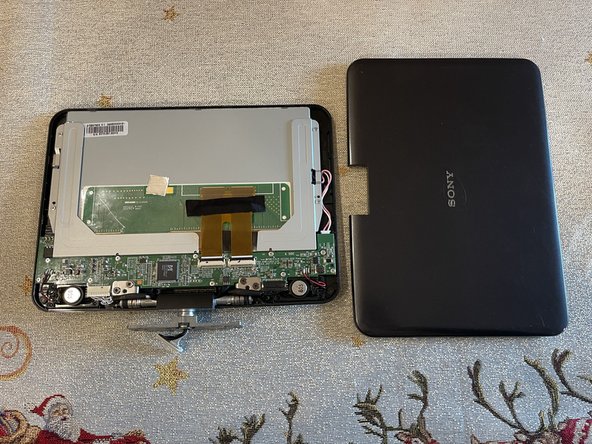 Sony DVP-FX820 Full Teardown, Internals of the Top: crwdns2935265:020crwdnd2935265:02crwdnd2935265:02crwdne2935265:0