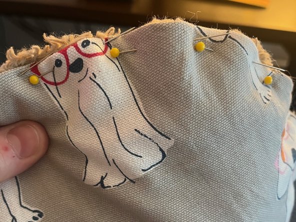 How to Replace Fabric and Stuffing in a Dog Bed: 步骤 8 中的图像 3，3