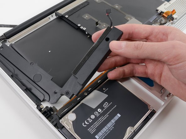 MacBook Pro 15" Unibody Late 2008 and Early 2009 Trackpad Replacement: crwdns2935265:030crwdnd2935265:02crwdnd2935265:02crwdne2935265:0