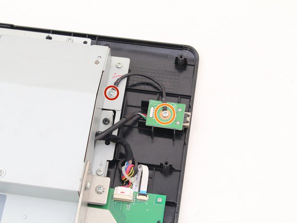 Wacom Cintiq 24HD USB Accessory Port Replacement, USB Accessory Port: crwdns2935265:06crwdnd2935265:02crwdnd2935265:03crwdne2935265:0