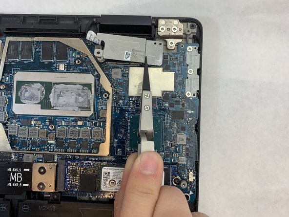 Dell XPS 15 9575 Screen Replacement: step 8, image 2 of 3