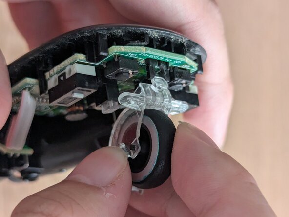 Logitech M325 Scroll Wheel Replacement: crwdns2935265:06crwdnd2935265:02crwdnd2935265:02crwdne2935265:0