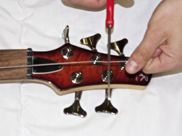 Ibanez 5 String Bass Model SR405QM Intonation Adjustment: crwdns2935265:06crwdnd2935265:02crwdnd2935265:02crwdne2935265:0