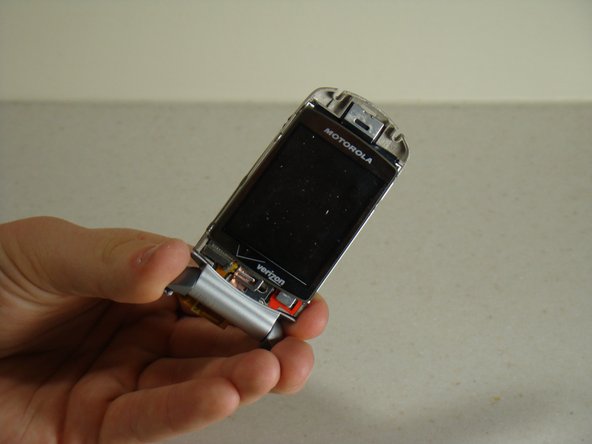 Motorola E815 interiorscreen replacement: crwdns2935265:010crwdnd2935265:03crwdnd2935265:03crwdne2935265:0