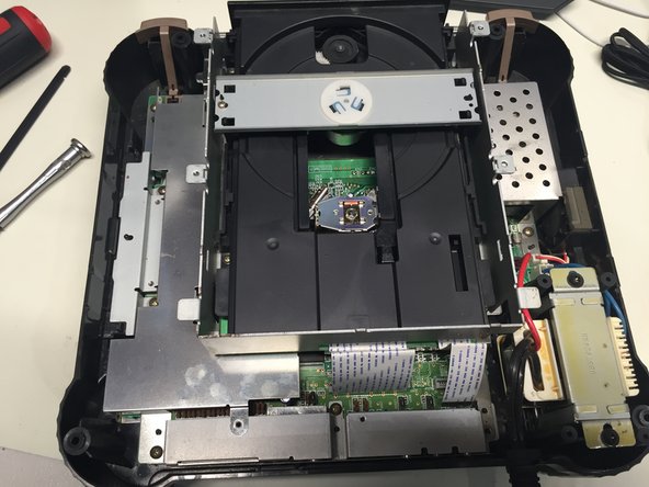 3DO FZ-1 Disassembly Guide, Disc Drive: crwdns2935265:04crwdnd2935265:03crwdnd2935265:03crwdne2935265:0
