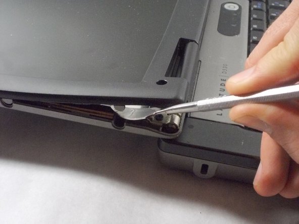 Dell Latitude D530 Screen Replacement: crwdns2935265:03crwdnd2935265:02crwdnd2935265:03crwdne2935265:0