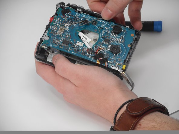 Sony TCM-450 Battery Cover Replacement: crwdns2935265:05crwdnd2935265:02crwdnd2935265:02crwdne2935265:0