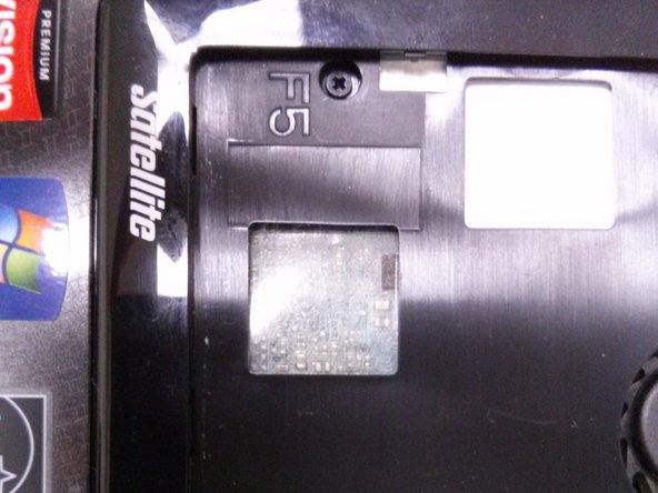 Disassembling the Toshiba Satellite L645D-S4056: crwdns2935265:015crwdnd2935265:02crwdnd2935265:02crwdne2935265:0