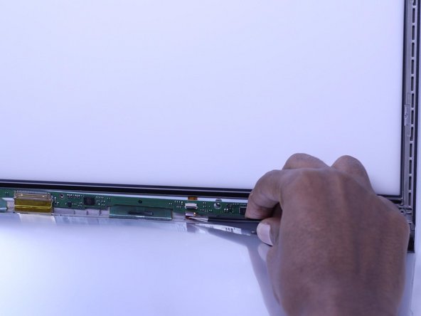 Samsung Series 9 NP900X4D-A03US Display Replacement: crwdns2935265:07crwdnd2935265:02crwdnd2935265:03crwdne2935265:0