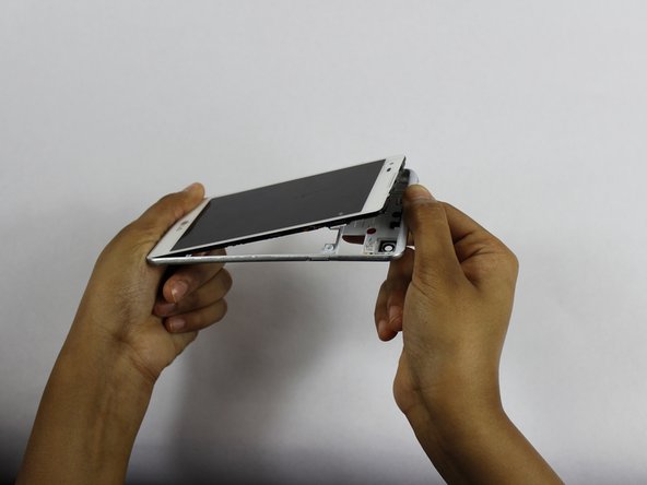 LG Tribute HD Front Camera Replacement: crwdns2935265:05crwdnd2935265:02crwdnd2935265:02crwdne2935265:0