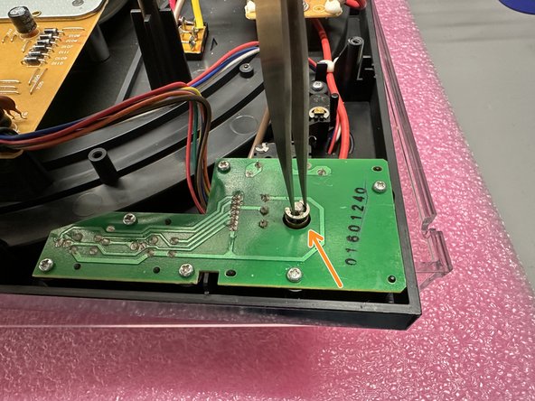 AT-LP120-USB Start/Stop Button Replacement, Replacement: Removing Clamp and Washer: crwdns2935265:07crwdnd2935265:02crwdnd2935265:03crwdne2935265:0