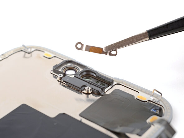 iPhone 15 Pro Screen Replacement, Remove the ambient light sensor cover: crwdns2935265:026crwdnd2935265:01crwdnd2935265:01crwdne2935265:0