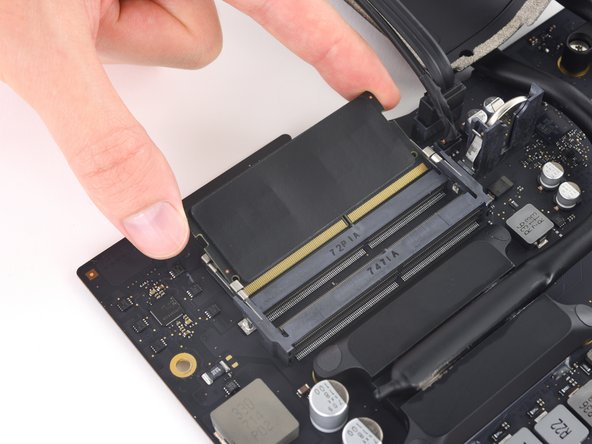 iMac Intel 21.5" Retina 4K Display (2017) RAM Replacement: adım 0, 2 resimden 1.