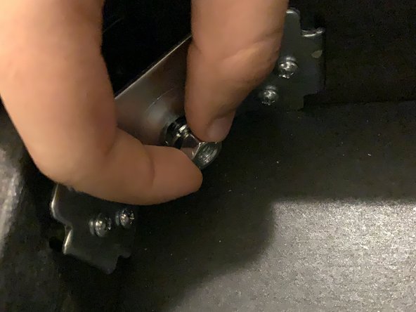 Repairing a Wobbly Piano Bench: crwdns2935265:03crwdnd2935265:03crwdnd2935265:03crwdne2935265:0