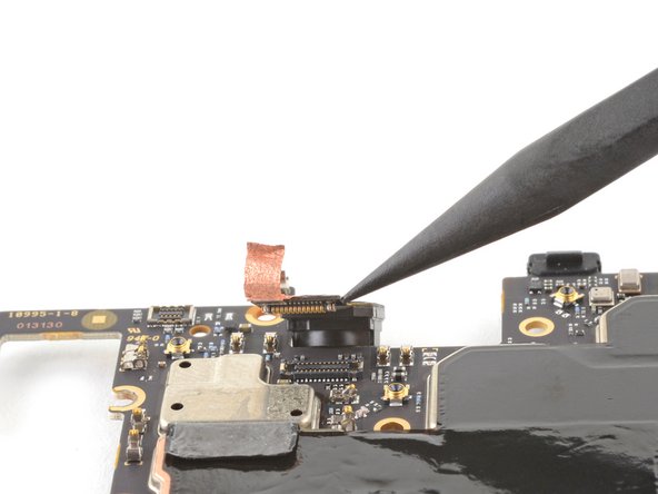 Motorola Moto G Stylus 5G (2022) Motherboard Replacement, Remove the front-facing camera: crwdns2935265:032crwdnd2935265:02crwdnd2935265:03crwdne2935265:0