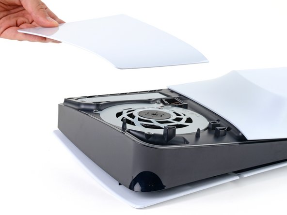 PlayStation 5 Slim Fan and SSD Cover Removal, Remove the fan and SSD cover: stap 0, afbeelding 3 van 3