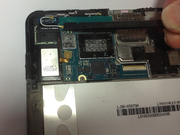 Samsung Galaxy Tab 10.1 Motherboard Replacement, Speakers and Antenna Connection: crwdns2935265:010crwdnd2935265:03crwdnd2935265:03crwdne2935265:0