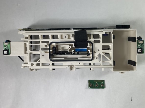 Sony SRS-XB43 Port Housing PCB Replacement, Port Housing PCB: crwdns2935265:09crwdnd2935265:02crwdnd2935265:02crwdne2935265:0