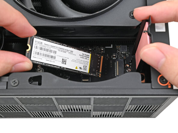 Framework Desktop Primary Storage Replacement, Remove the SSD: crwdns2935265:09crwdnd2935265:02crwdnd2935265:03crwdne2935265:0