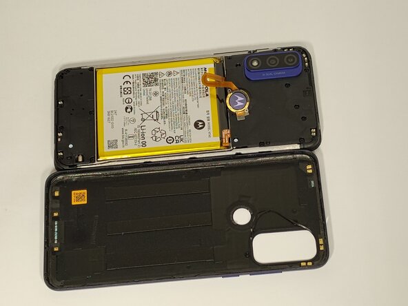 Motorola Moto G Pure 2021 Back Cover Replacement: step 7, image 3 of 3