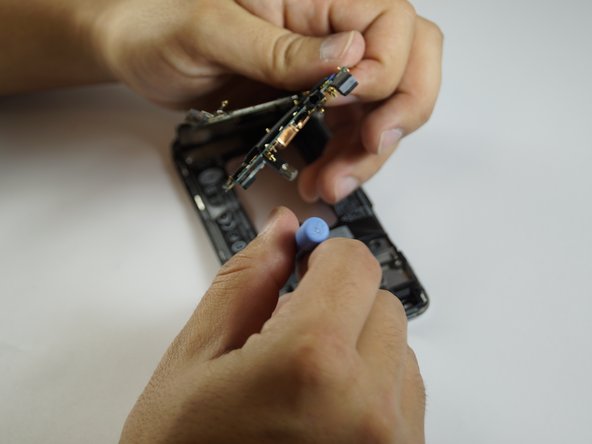 HTC One Front Panel Replacement: crwdns2935265:09crwdnd2935265:02crwdnd2935265:02crwdne2935265:0