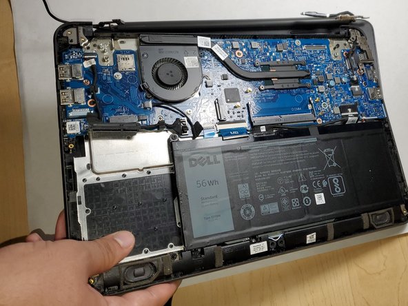 Dell Latitude 3380 Display Assembly Replacement: crwdns2935265:04crwdnd2935265:03crwdnd2935265:03crwdne2935265:0