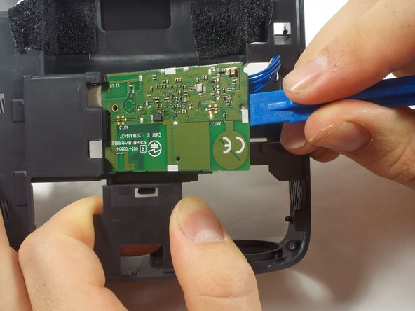 LG CineBeam Wi-Fi and Bluetooth Card Replacement, Wi-Fi and Bluetooth Card: crwdns2935265:09crwdnd2935265:02crwdnd2935265:03crwdne2935265:0