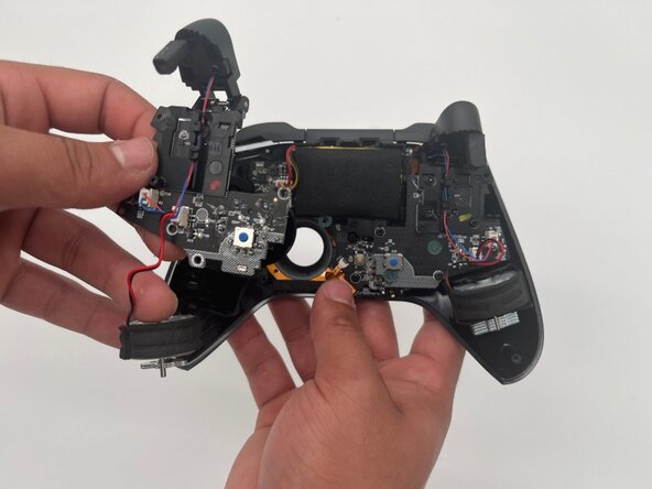 ASUS ROG Raikiri Pro Joystick Cover Replacement: crwdns2935265:06crwdnd2935265:02crwdnd2935265:02crwdne2935265:0