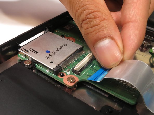 HP Chromebook 11 G4 SD Card Reader Replacement, SD Card Reader: crwdns2935265:09crwdnd2935265:03crwdnd2935265:03crwdne2935265:0