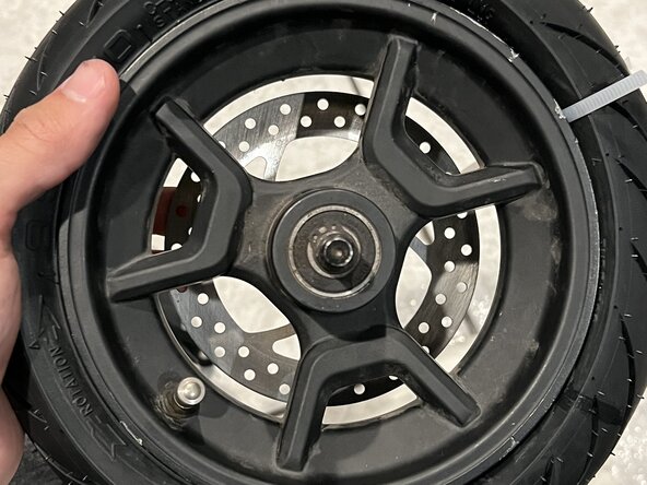 NIU KQi3 Pro Electric Scooter Front Tire Replacement: crwdns2935265:00crwdnd2935265:01crwdnd2935265:02crwdne2935265:0