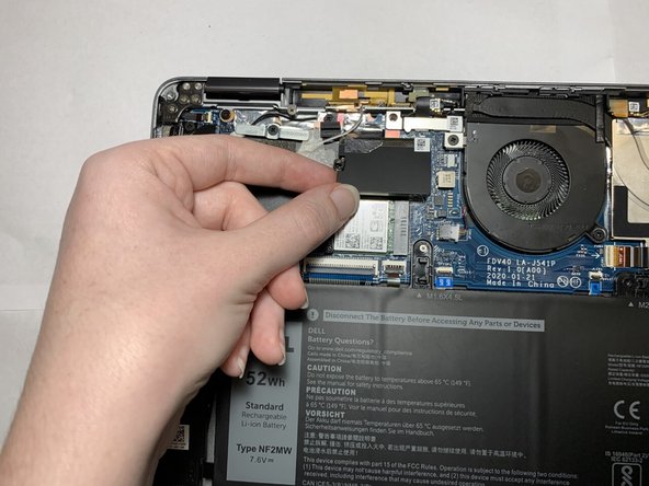 Dell Latitude 9410 2-in-1 SSD Replacement: crwdns2935265:05crwdnd2935265:02crwdnd2935265:03crwdne2935265:0