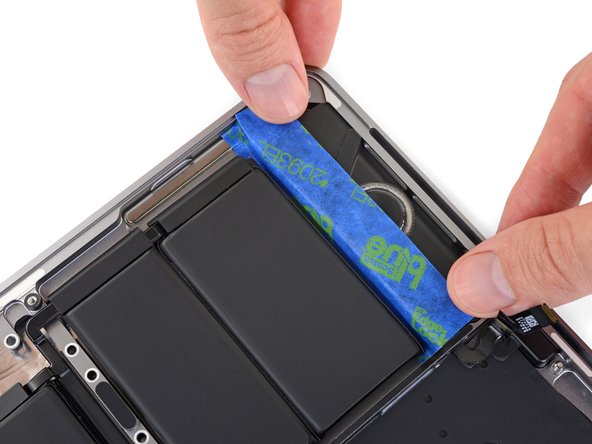 MacBook Pro 13" Touch Bar Late 2016 Battery Replacement: step 70, image 3 of 3