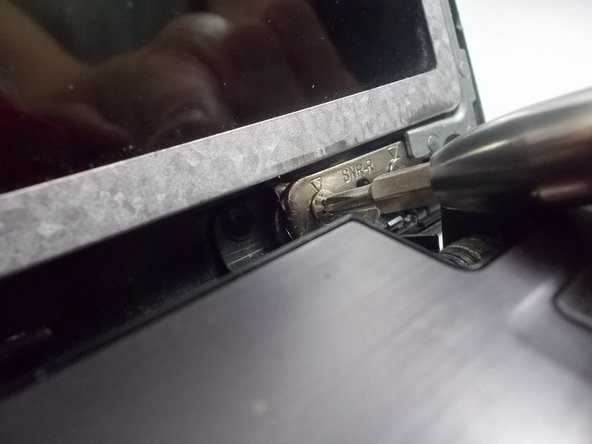 Lenovo IdeaPad Z570 Screen Replacement: crwdns2935265:010crwdnd2935265:02crwdnd2935265:02crwdne2935265:0