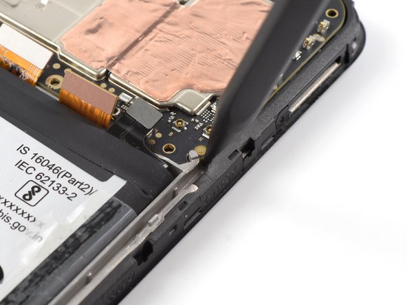 Nokia G42 5G Screen Assembly Replacement, Pry up the motherboard: crwdns2935265:029crwdnd2935265:01crwdnd2935265:03crwdne2935265:0