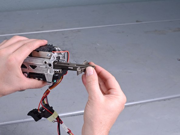 Dewalt Nailers DCN680D1 2018 Driver Blade Replacement, Remove the driver assembly: crwdns2935265:012crwdnd2935265:02crwdnd2935265:03crwdne2935265:0