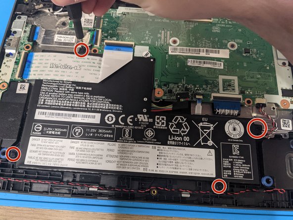 Lenovo 300e Chromebook 2nd Gen Trackpad Replacement, Remove the battery: crwdns2935265:03crwdnd2935265:02crwdnd2935265:02crwdne2935265:0