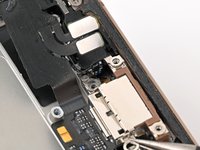 iPhone 16 Pro Charging Port Replacement
