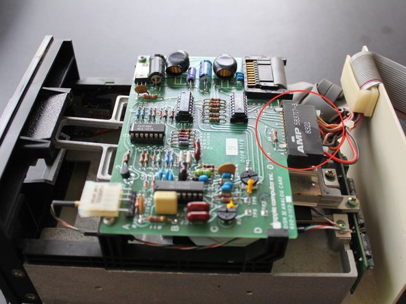 Apple Disk II Floppy Disk Subsystem Teardown and Optical Drive Conversion, Disconnect cables: step 4, image 1 of 2