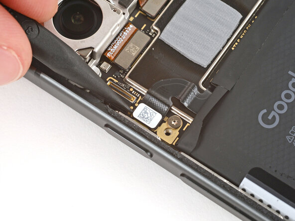 Google Pixel 10 Battery Replacement, Disconnect the battery: 18 단계, 이미지 2개 중 1개