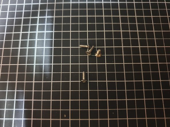 MUJI Portable Aroma Diffuser Disassembly, 커버의 나사 4개를 제거해주세요.: crwdns2935265:03crwdnd2935265:02crwdnd2935265:03crwdne2935265:0