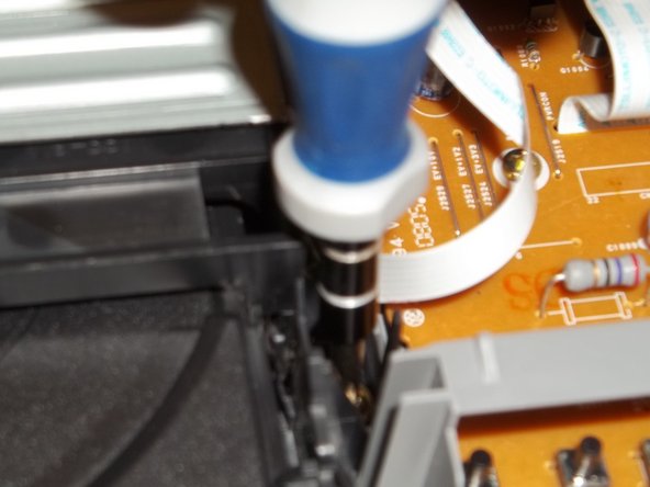 Magnavox MWD200F Disk Drive Replacement, Disk Drive: crwdns2935265:05crwdnd2935265:02crwdnd2935265:02crwdne2935265:0