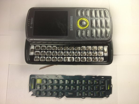 Disassembling Samsung Gravity SGH-T459 Keypad, Keypad: crwdns2935265:04crwdnd2935265:03crwdnd2935265:03crwdne2935265:0