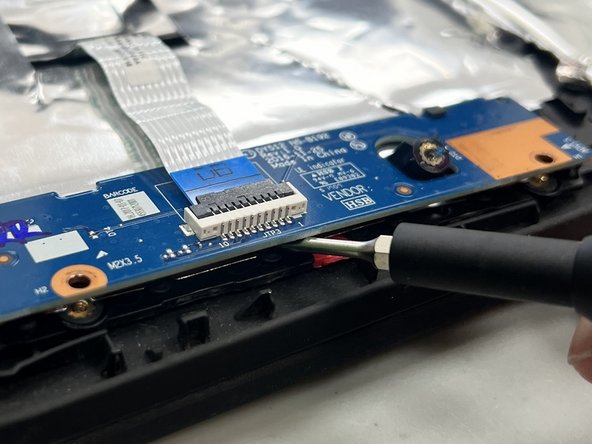 Lenovo Legion Y520-15IKBN Touchpad Button Board Replacement: crwdns2935265:07crwdnd2935265:02crwdnd2935265:03crwdne2935265:0