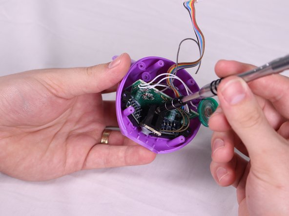 Zoomer Meowzies Eyes/Motherboard Replacement: crwdns2935265:013crwdnd2935265:02crwdnd2935265:03crwdne2935265:0