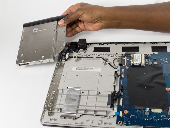 Samsung NP305E5A-A03US Optical Drive Replacement: crwdns2935265:010crwdnd2935265:02crwdnd2935265:02crwdne2935265:0