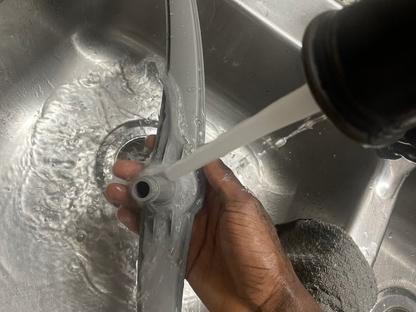 Removing and Cleaning Dishwasher Spray Arm: crwdns2935265:05crwdnd2935265:02crwdnd2935265:03crwdne2935265:0